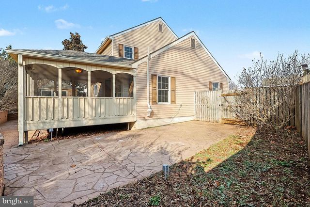 5819 STONE RIDGE DR, Centreville, VA 20120