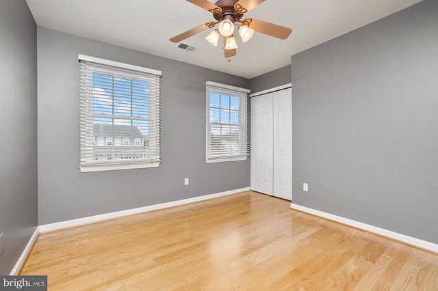 5819 STONE RIDGE DR, Centreville, VA 20120