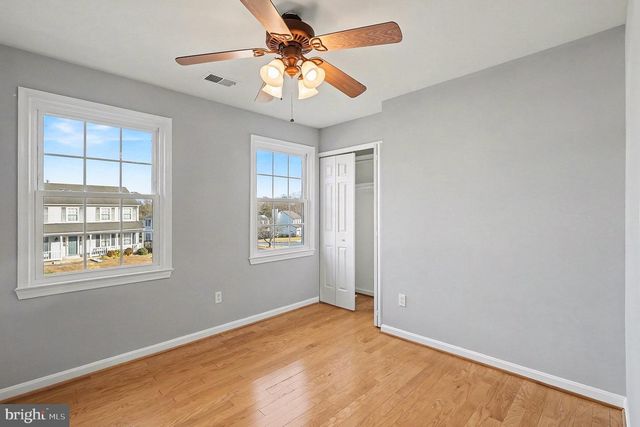 5819 STONE RIDGE DR, Centreville, VA 20120