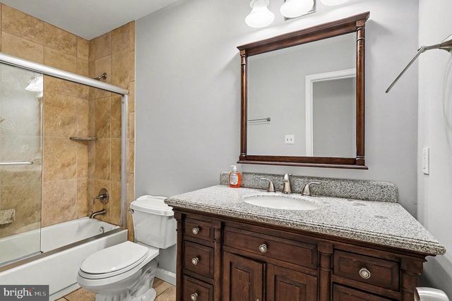 5819 STONE RIDGE DR, Centreville, VA 20120