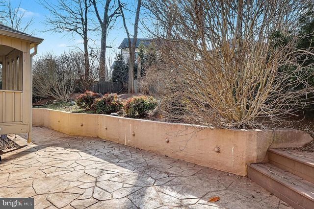 5819 STONE RIDGE DR, Centreville, VA 20120