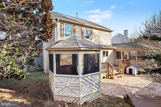 5819 STONE RIDGE DR, Centreville, VA 20120