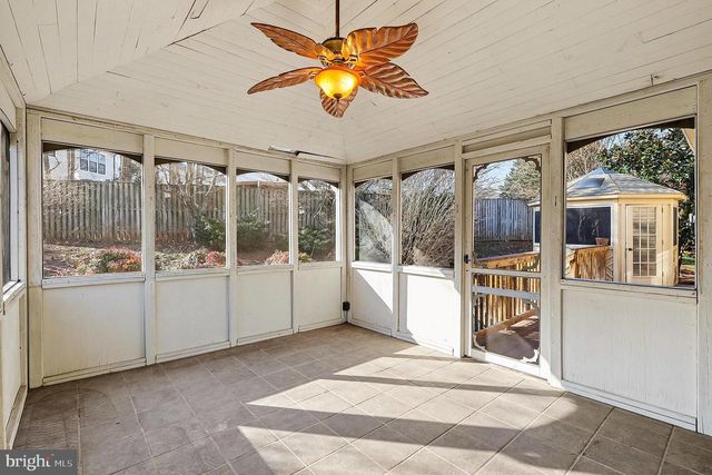 5819 STONE RIDGE DR, Centreville, VA 20120