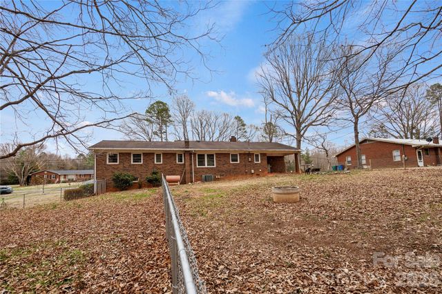 2231 Snuggs Park Road, Albemarle, NC 28001