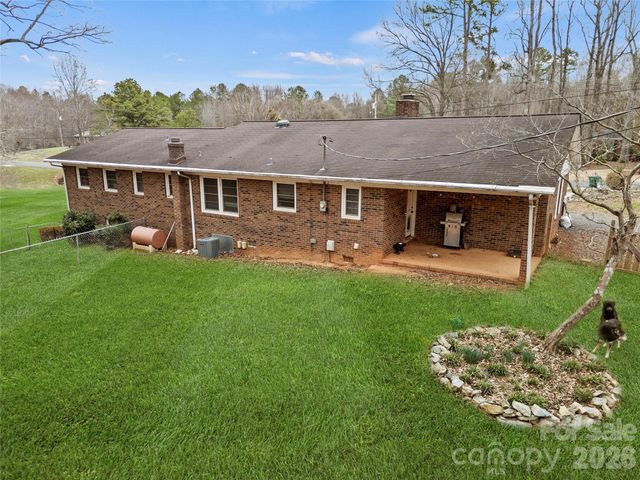 2231 Snuggs Park Road, Albemarle, NC 28001