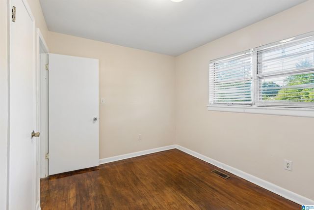1128 ROBERT E LEE STREET, Leeds, AL 35094