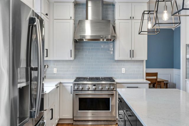 20 Vale Drive, South Burlington, VT 05403