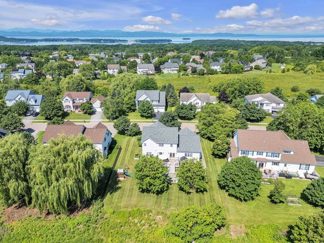 20 Vale Drive, South Burlington, VT 05403