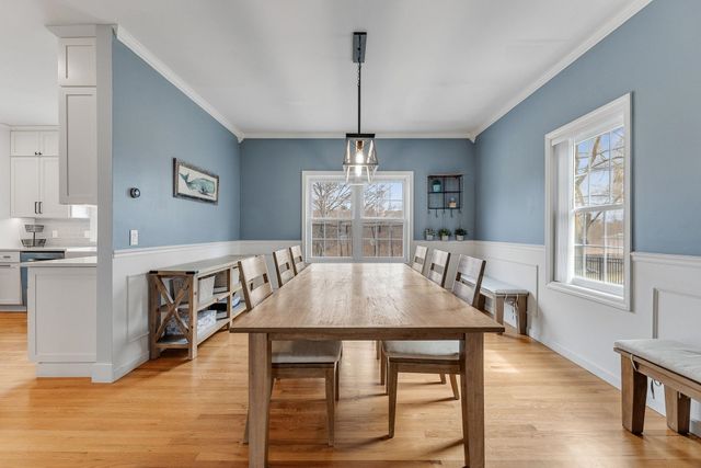 20 Vale Drive, South Burlington, VT 05403