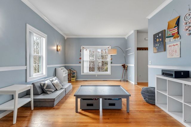 20 Vale Drive, South Burlington, VT 05403