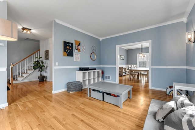 20 Vale Drive, South Burlington, VT 05403