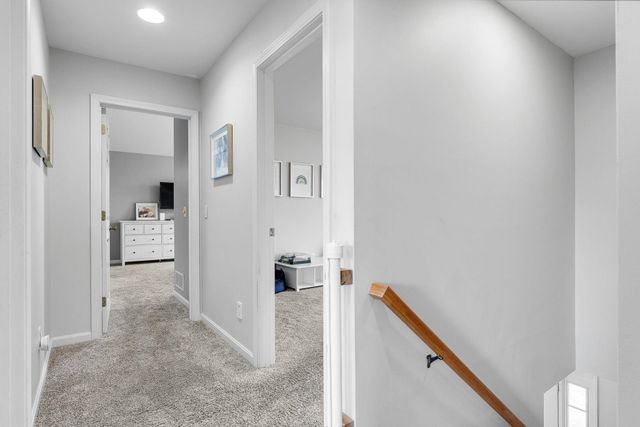 20 Vale Drive, South Burlington, VT 05403