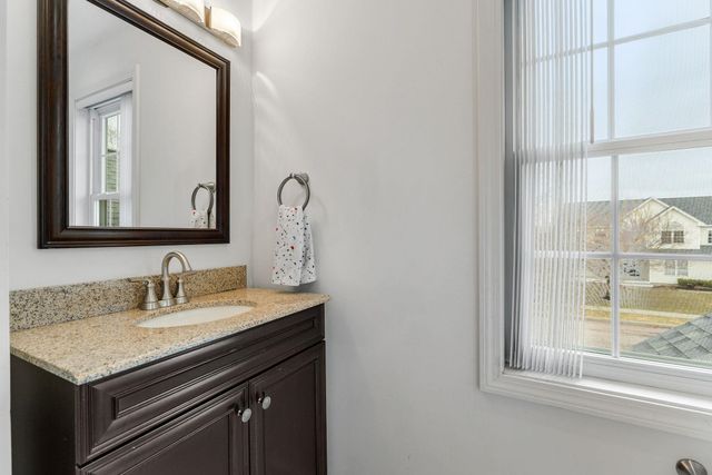 20 Vale Drive, South Burlington, VT 05403