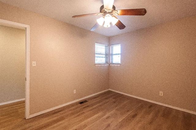 205 E 30th Street, Edmond, OK 73013