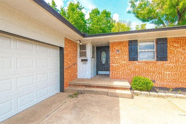 205 E 30th Street, Edmond, OK 73013