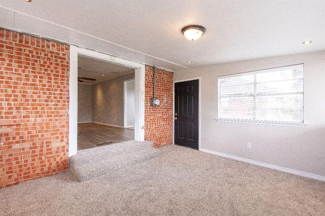 205 E 30th Street, Edmond, OK 73013