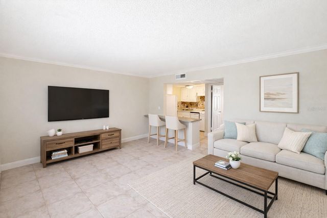 125 WATER FRONT WAY 110, Altamonte Springs, FL 32701