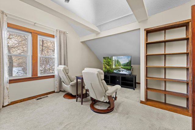 700 Point Douglas Road S, Saint Paul, MN 55119