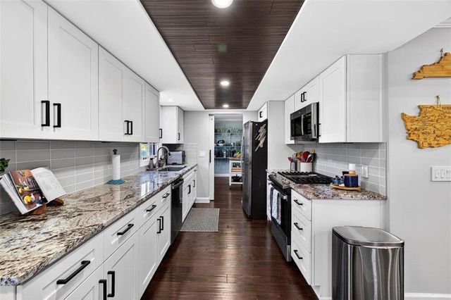 571 Tahoe Circle, Stone Mountain, GA 30083