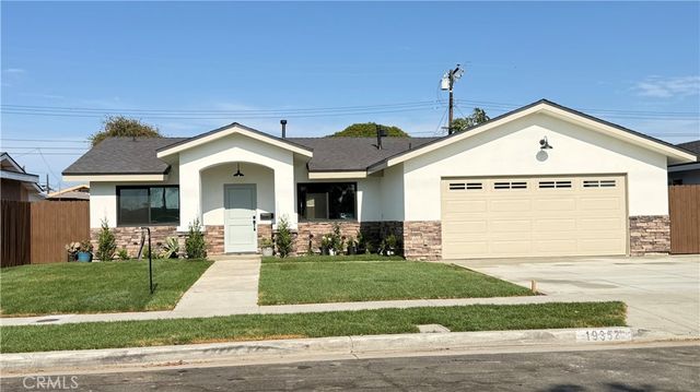 19352 Brookhurst, Huntington Beach, CA 92646