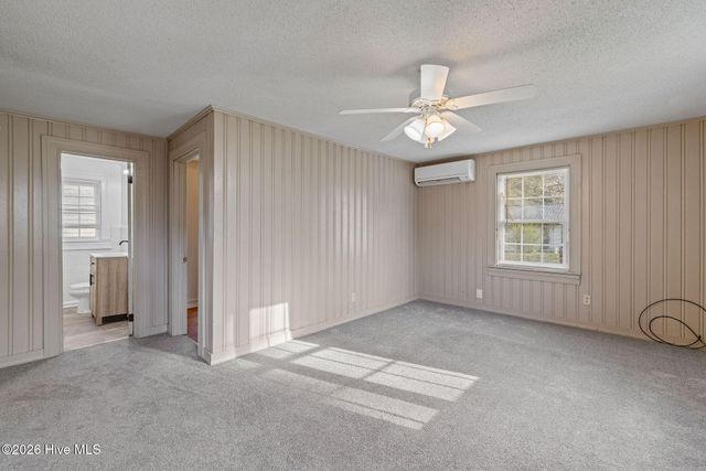 302 S Johnson Street, Mount Olive, NC 28365