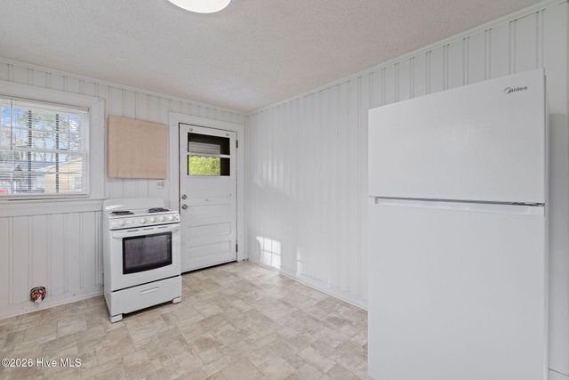 302 S Johnson Street, Mount Olive, NC 28365