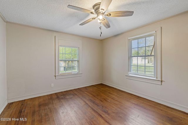 302 S Johnson Street, Mount Olive, NC 28365