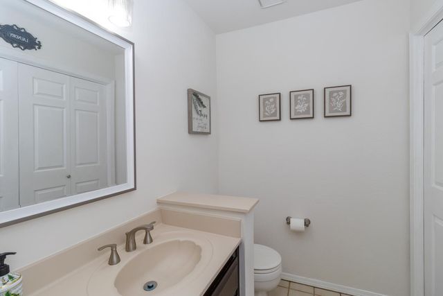 9152 N Woodlawn Drive, Fresno, CA 93720