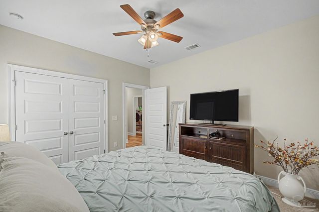 8967 Eureka St, Milton, FL 32583