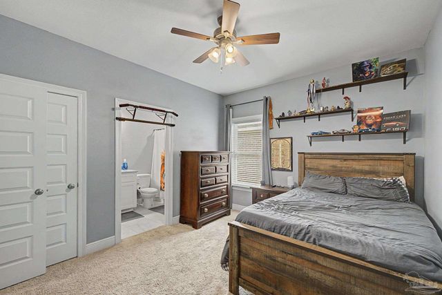 8967 Eureka St, Milton, FL 32583