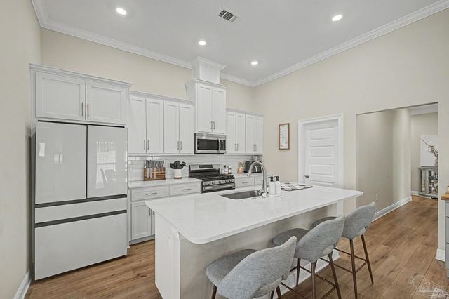 8967 Eureka St, Milton, FL 32583