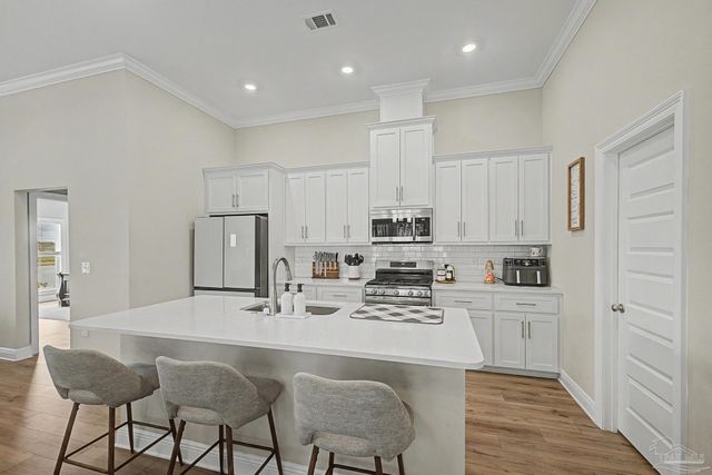 8967 Eureka St, Milton, FL 32583