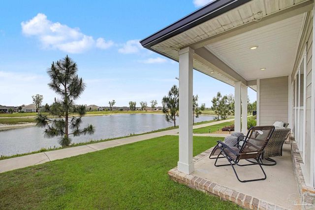 8967 Eureka St, Milton, FL 32583