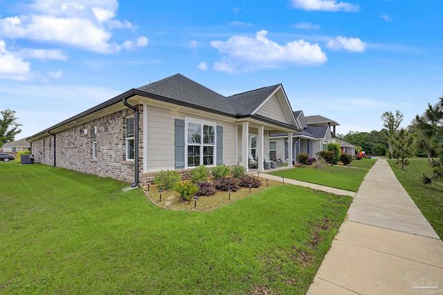 8967 Eureka St, Milton, FL 32583