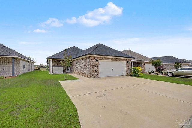 8967 Eureka St, Milton, FL 32583