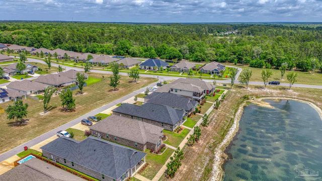 8967 Eureka St, Milton, FL 32583