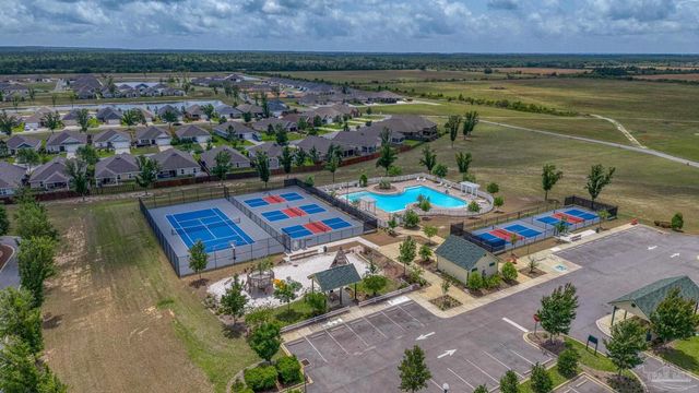 8967 Eureka St, Milton, FL 32583