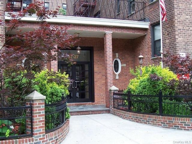 37-27 86th Street 1M, Jackson Heights, NY 11372