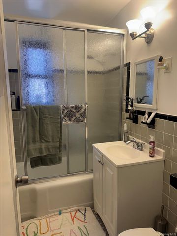 37-27 86th Street 1M, Jackson Heights, NY 11372