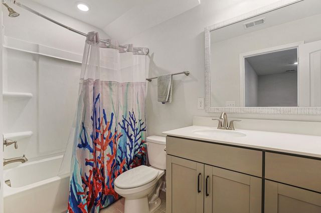 568 Canborough Lane, Murrells Inlet, SC 29576