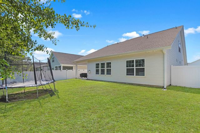 568 Canborough Lane, Murrells Inlet, SC 29576