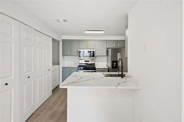 1466 Keys Crossing Drive NE, Brookhaven, GA 30319