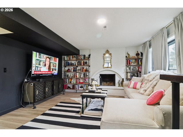 1859 Sw ANGELINE Ave, Gresham, OR 97080