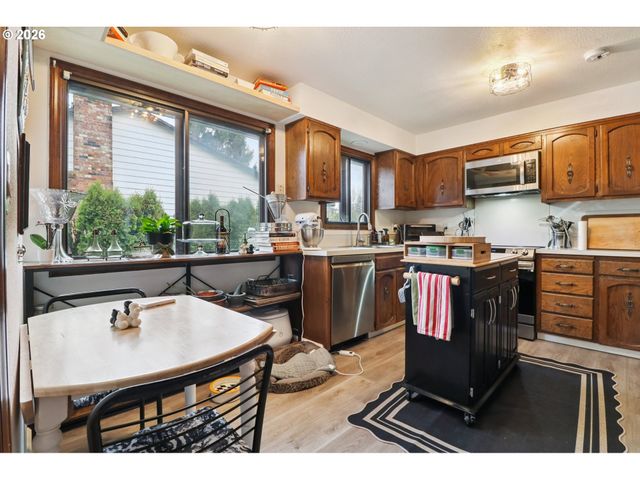 1859 Sw ANGELINE Ave, Gresham, OR 97080