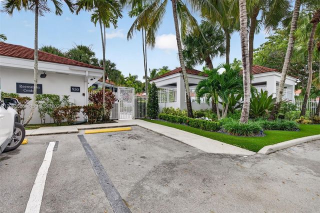 9275 NW 9th Court 9275, Plantation, FL 33324
