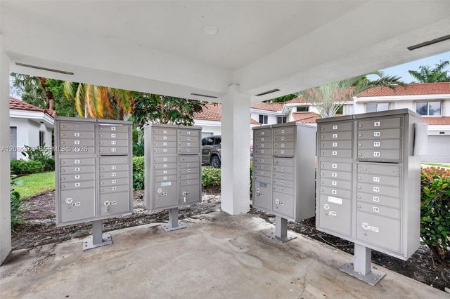 9275 NW 9th Court 9275, Plantation, FL 33324