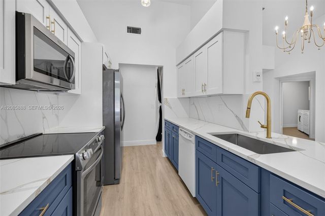 9275 NW 9th Court 9275, Plantation, FL 33324