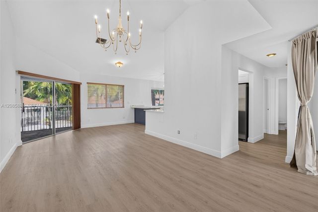 9275 NW 9th Court 9275, Plantation, FL 33324