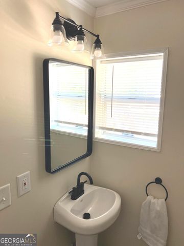 12 E 4th Street, Aragon, GA 30104