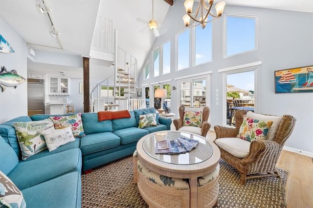 1000 Private Road E, Port Aransas, TX 78373